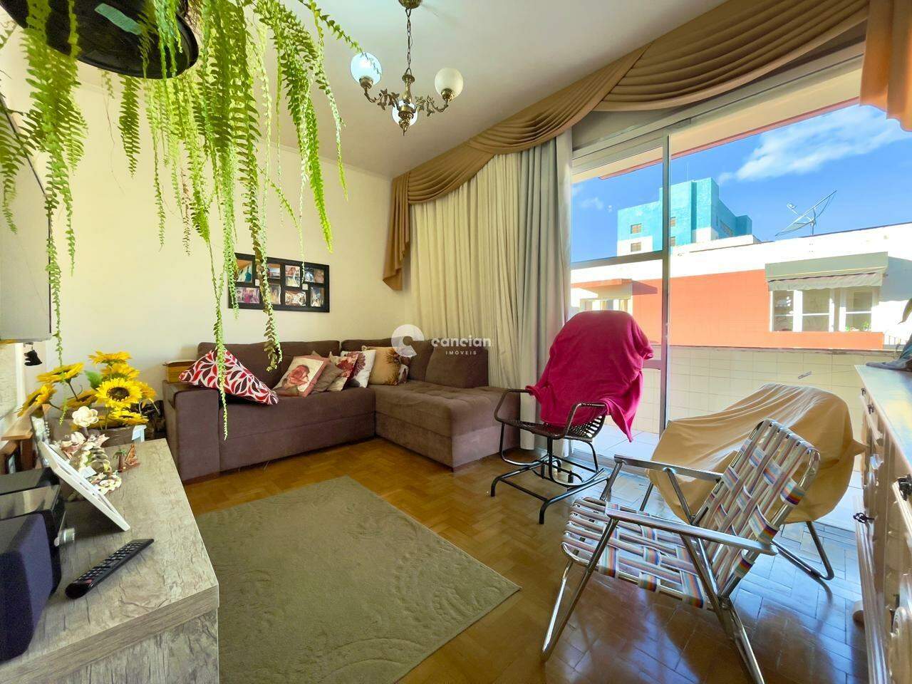 Apartamento para aluguel no Centro: 