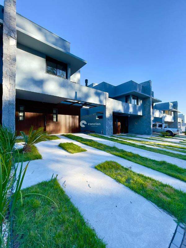 Casa de Condomínio para aluguel no Camobi: 