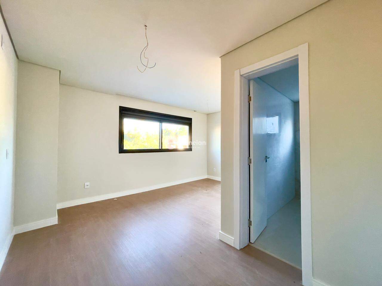 Casa de Condomínio para aluguel no Camobi: 