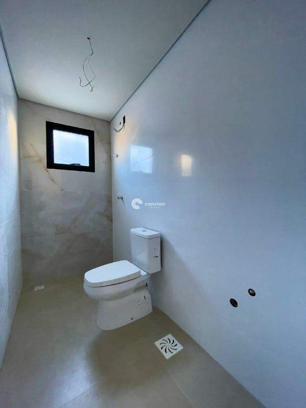 Casa de Condomínio para aluguel no Camobi: 