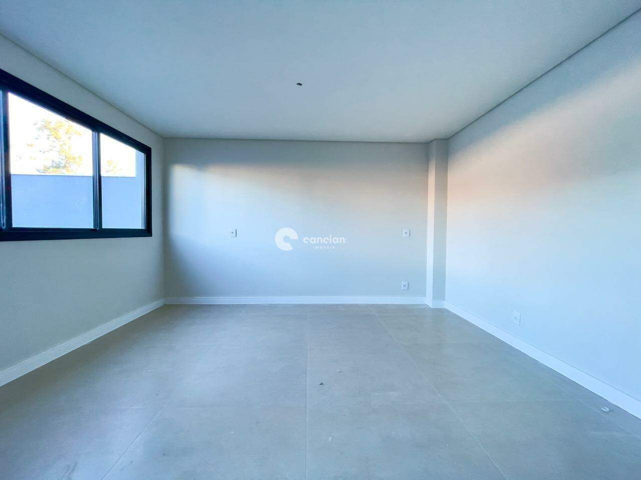 Casa de Condomínio para aluguel no Camobi: 
