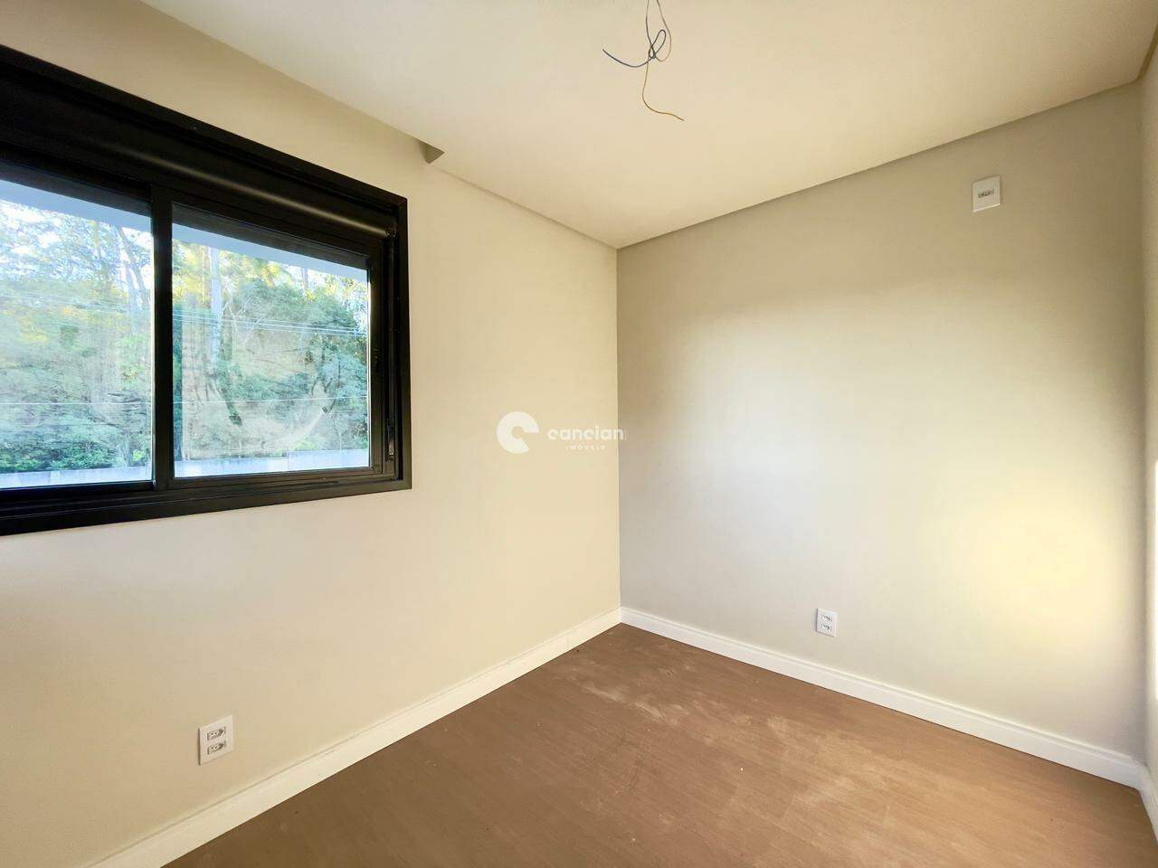 Casa de Condomínio para aluguel no Camobi: 