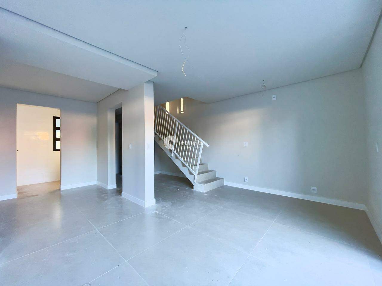 Casa de Condomínio para aluguel no Camobi: 
