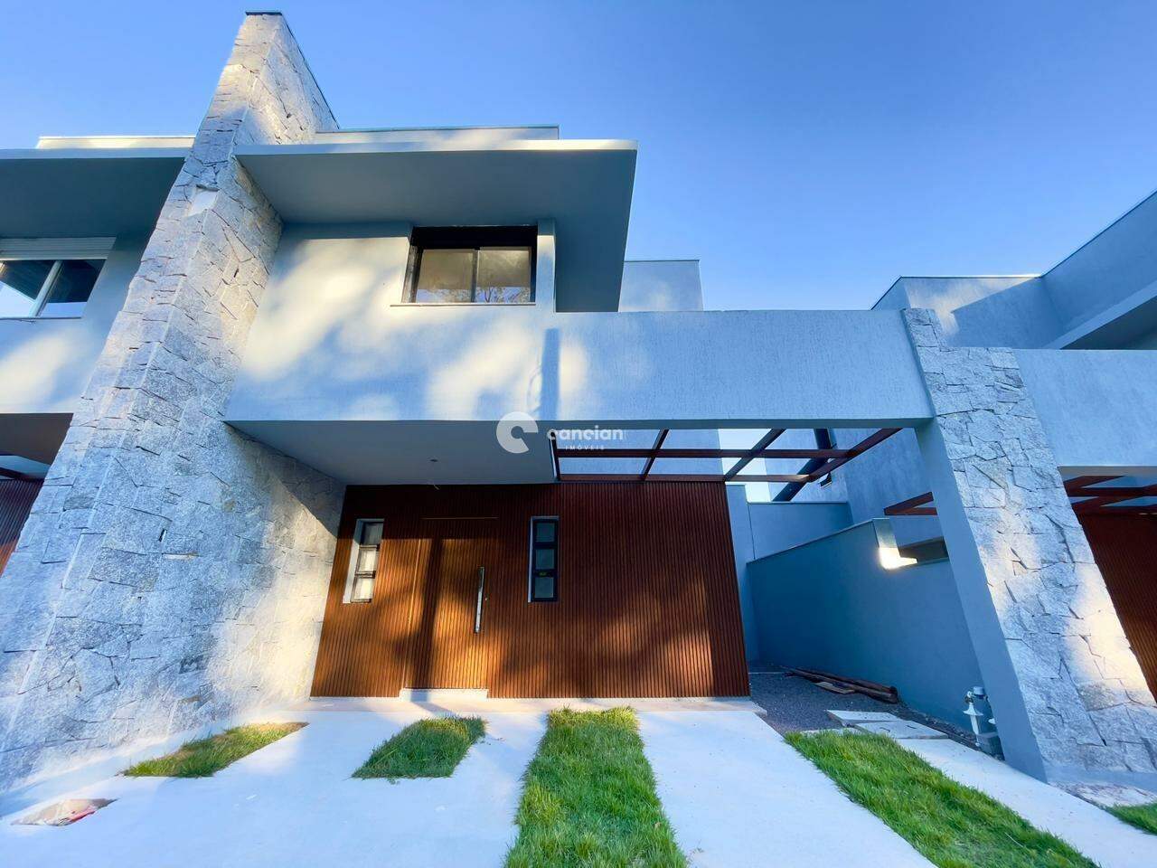 Casa de Condomínio para aluguel no Camobi: 