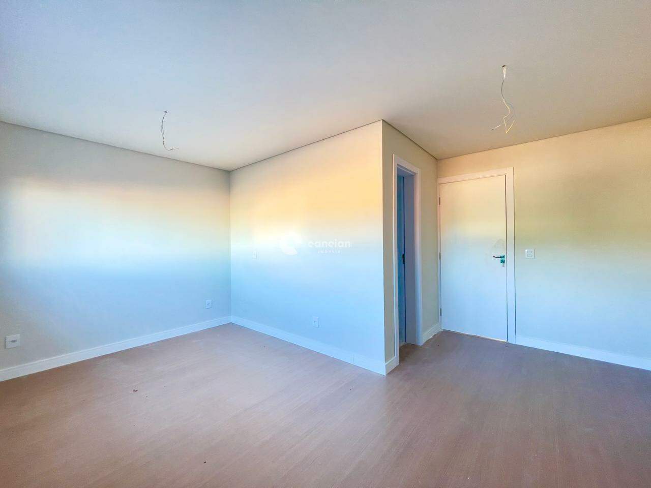 Casa de Condomínio para aluguel no Camobi: 