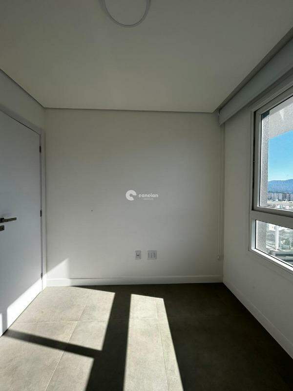 Apartamento para aluguel no Camobi: 