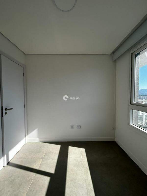 Apartamento para aluguel no Camobi: 