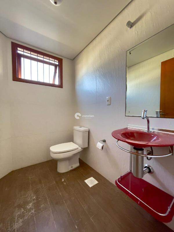 Casa para aluguel no Pé de Plátano: 