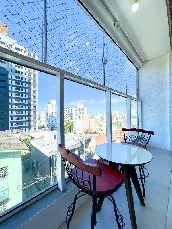 Apartamento para aluguel no Centro: 
