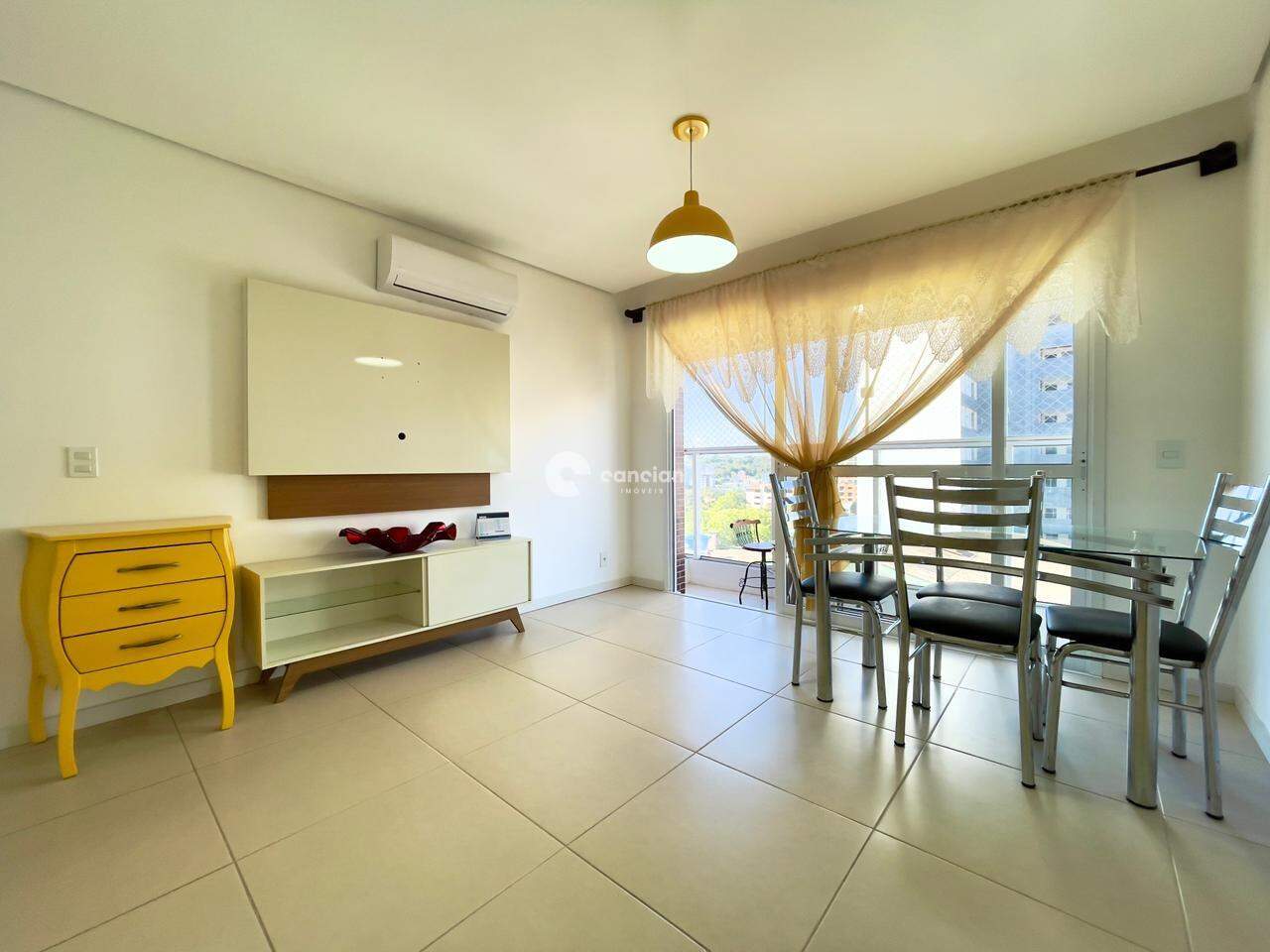 Apartamento para aluguel no Centro: 