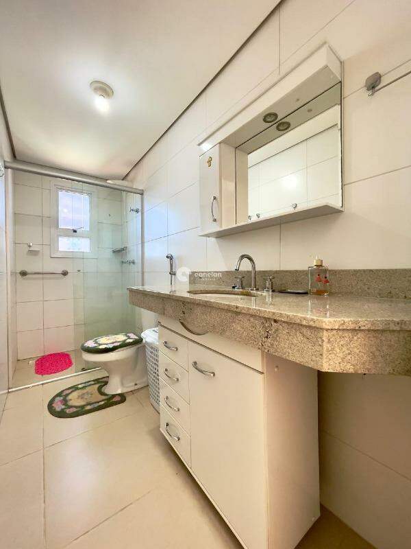 Apartamento para aluguel no Centro: 