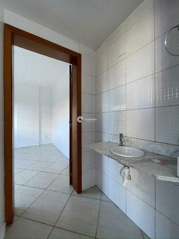 Apartamento para aluguel no Centro: 