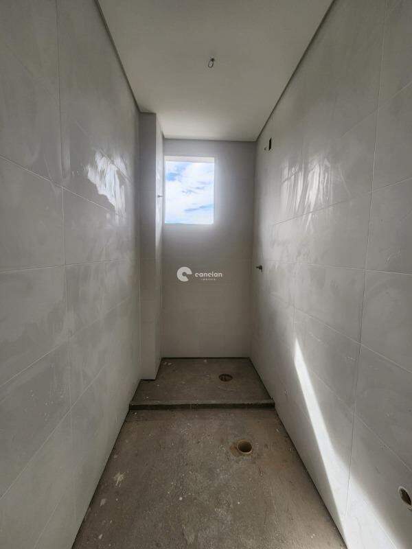 Apartamento à venda no Camobi: