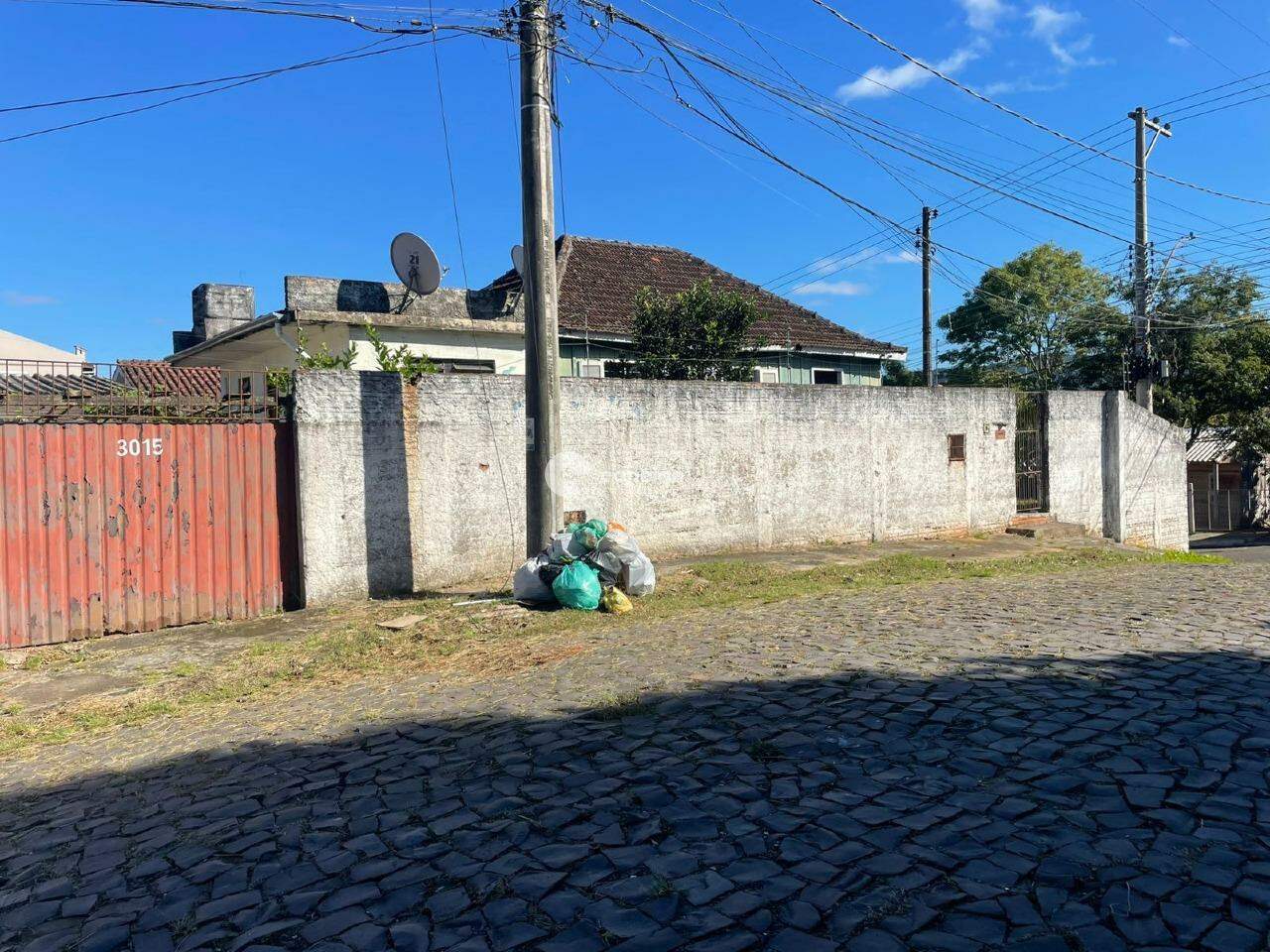 Terreno à venda no Menino Jesus: 