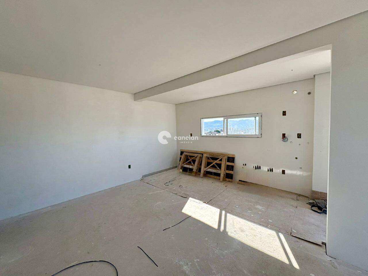 Apartamento à venda no Camobi: 