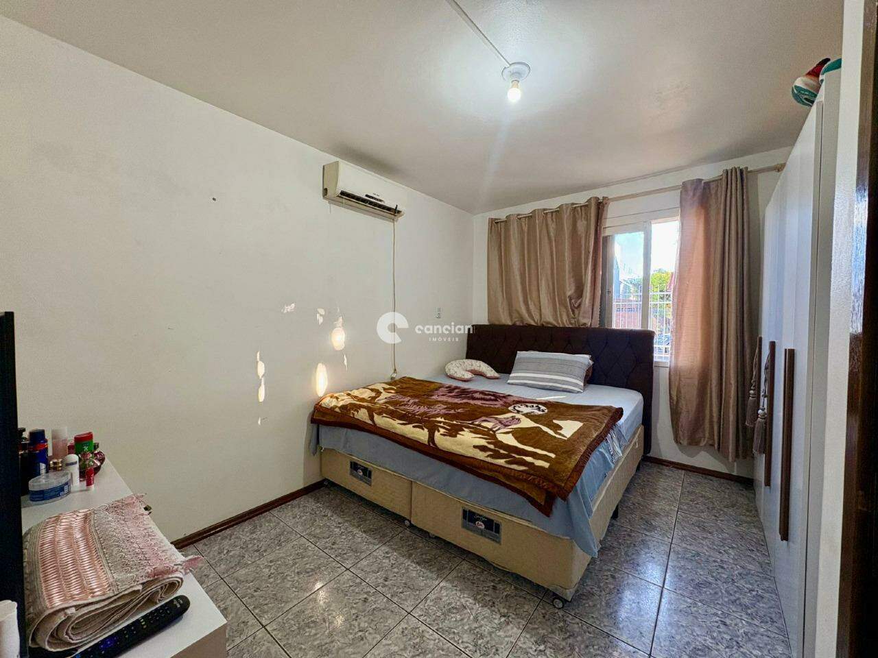 Casa à venda no Juscelino Kubitschek: 