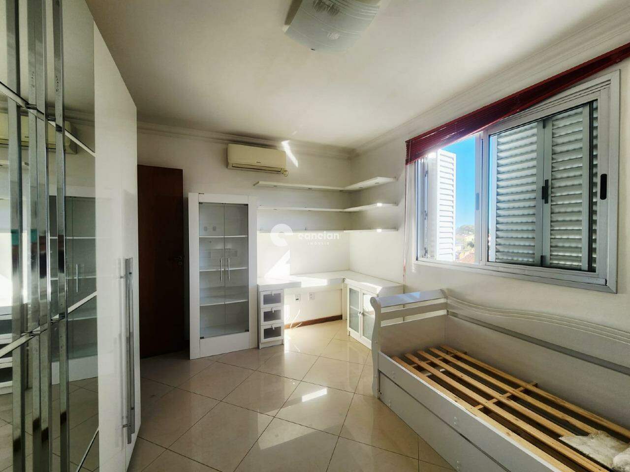 Apartamento à venda no São José: 