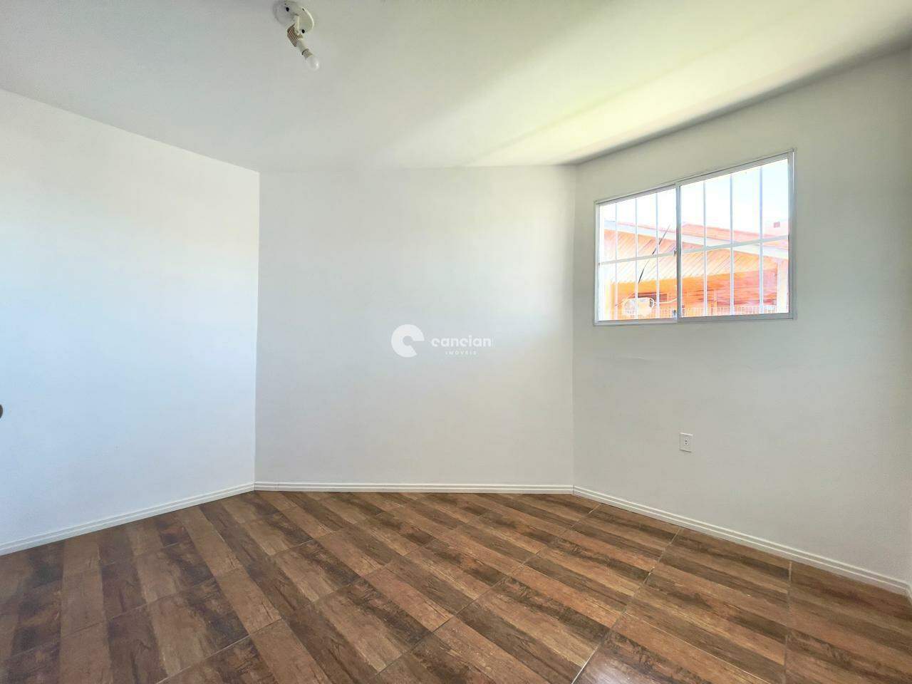 Casa para aluguel no Camobi: