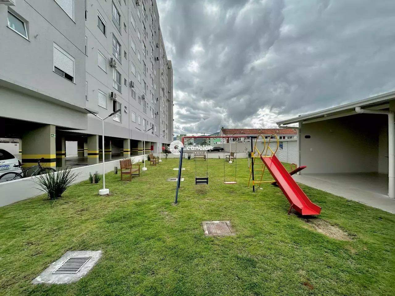 Apartamento à venda no Camobi: 