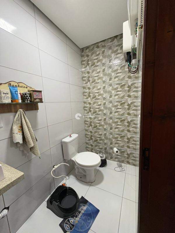 Casa de Condomínio à venda no Pinheiro Machado: 