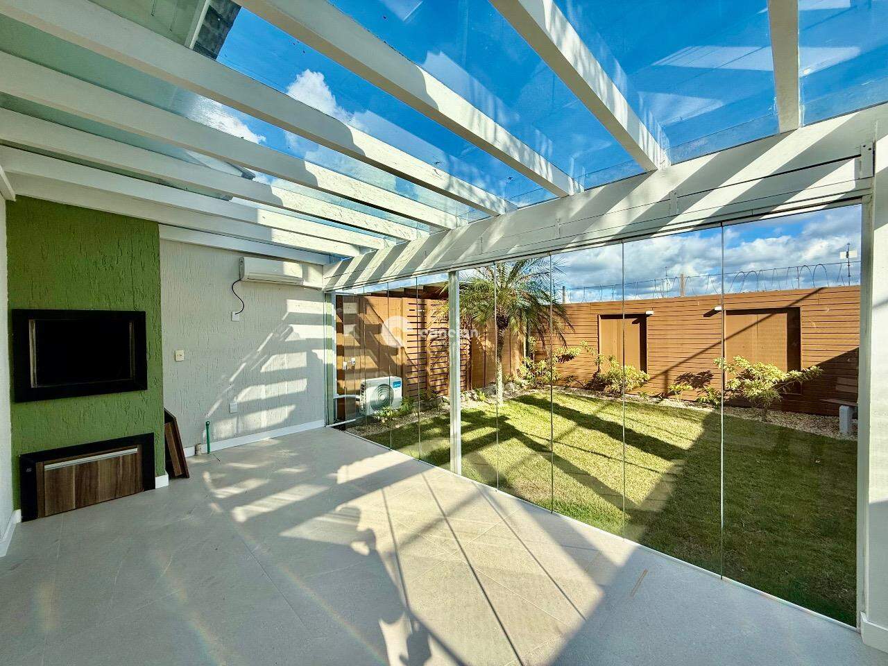 Casa de Condomínio à venda no São José: 