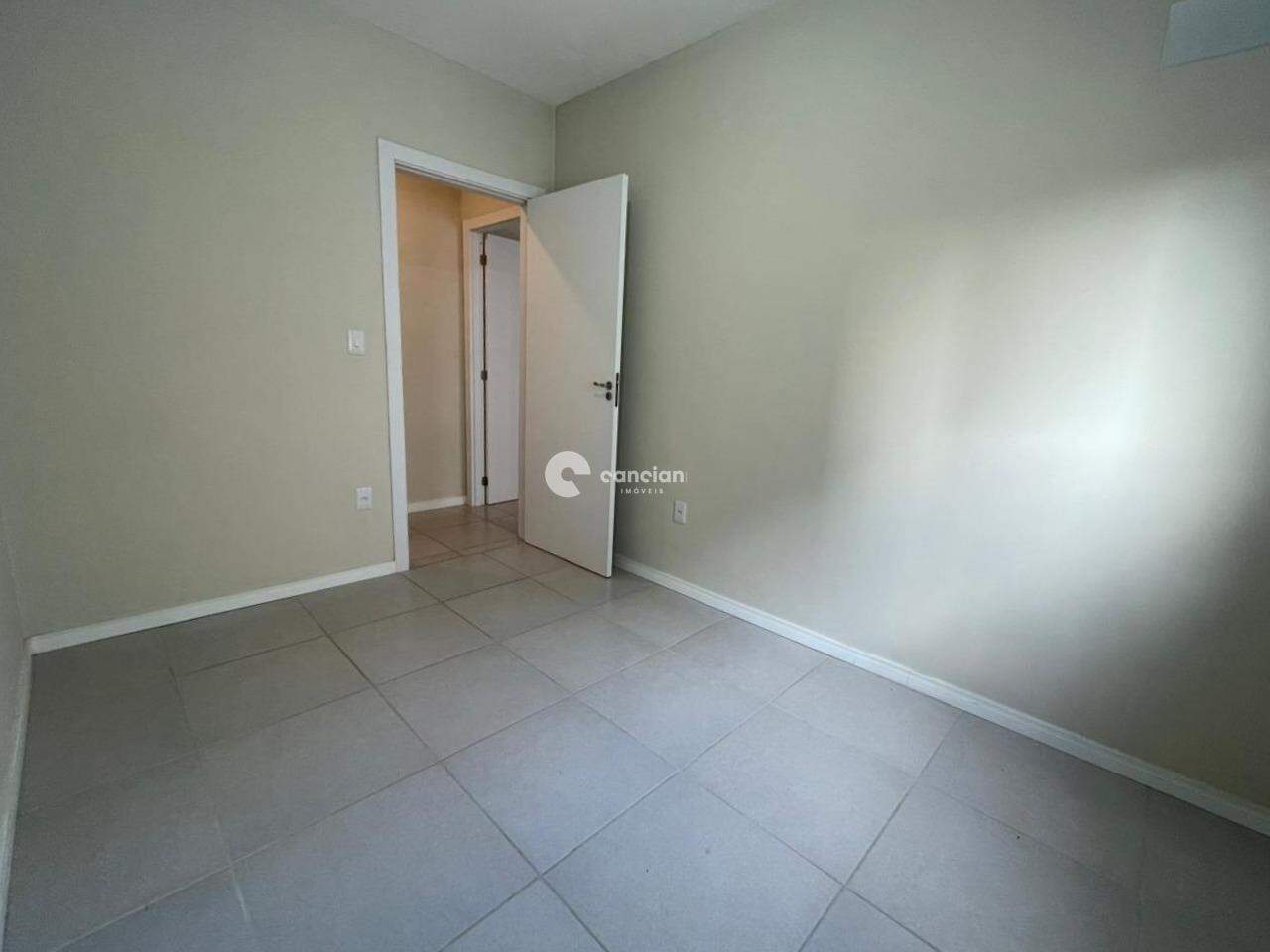 Apartamento à venda no Camobi: 