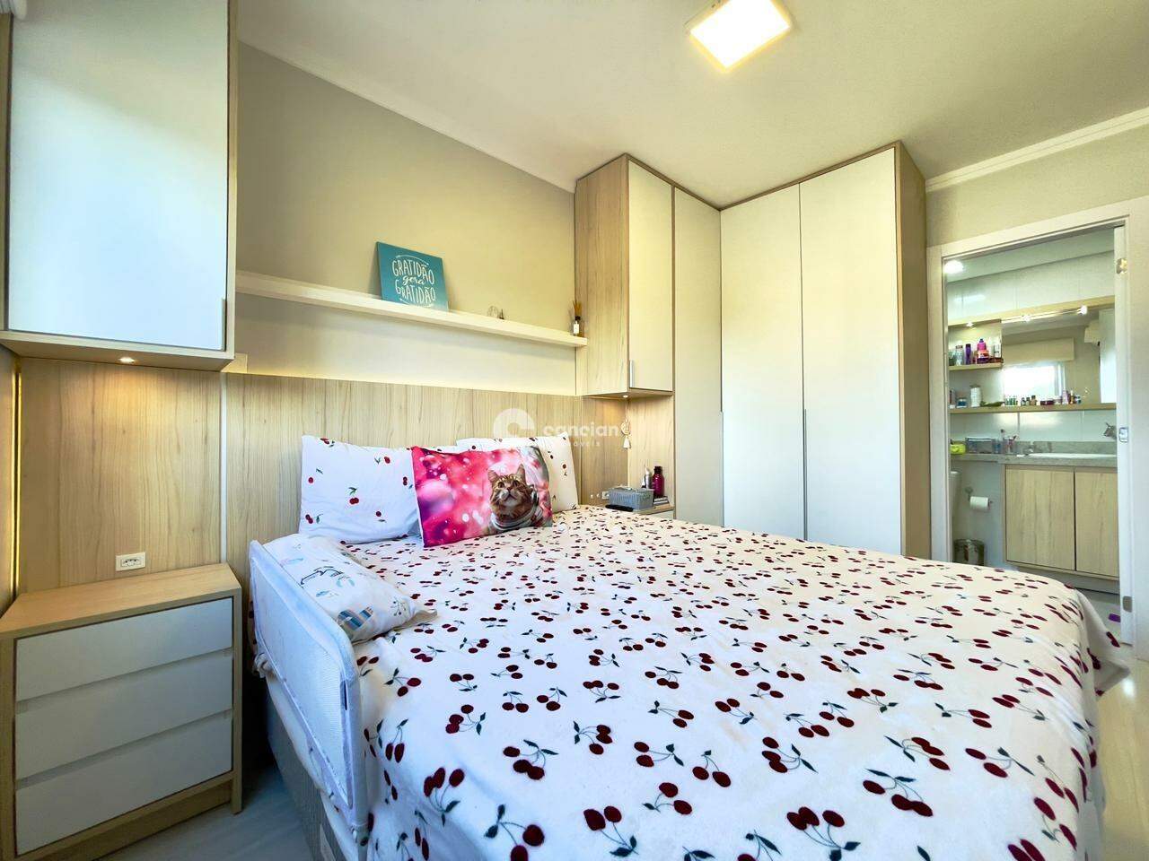 Apartamento à venda no São José:
