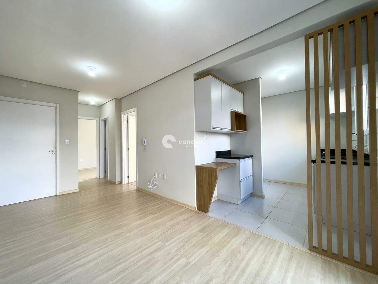 Apartamento à venda no Camobi: 