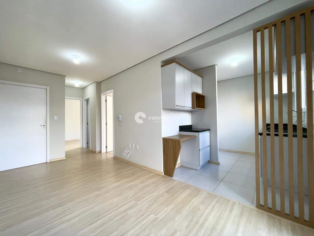 Apartamento para aluguel no Camobi: 