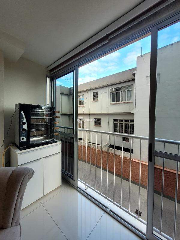 Apartamento para aluguel no Centro: 