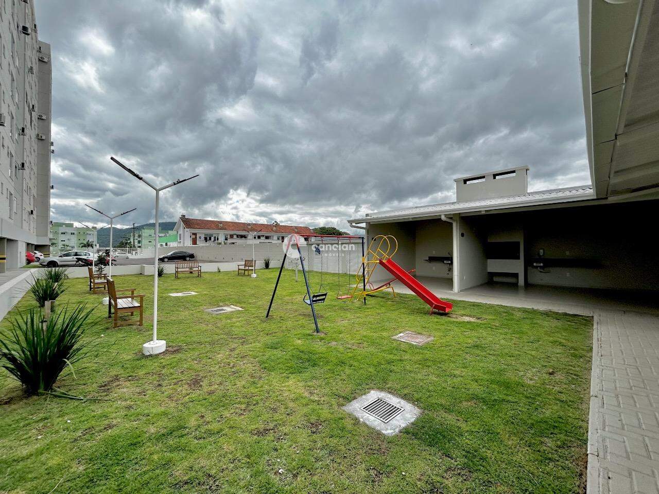 Apartamento para aluguel no Camobi: 