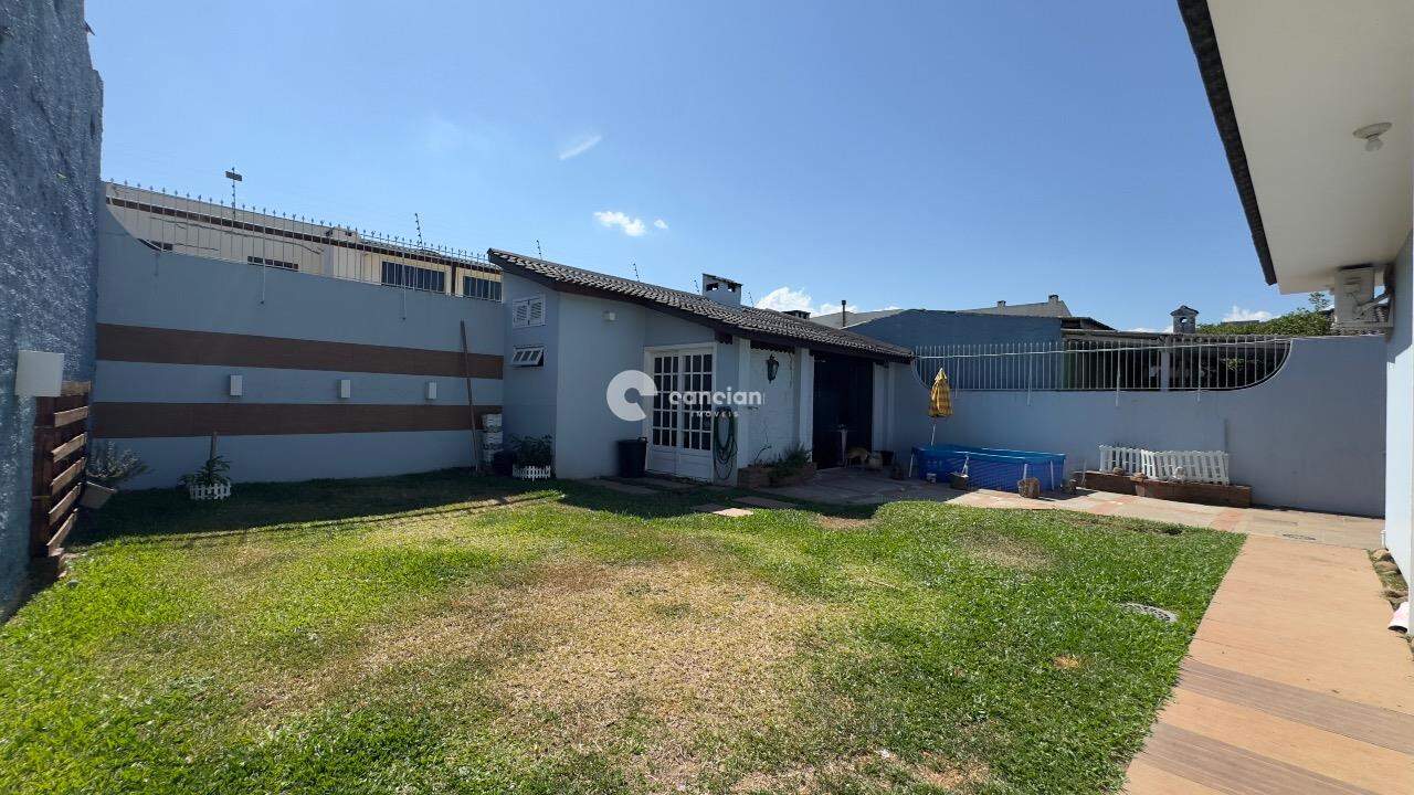 Casa à venda no Camobi: