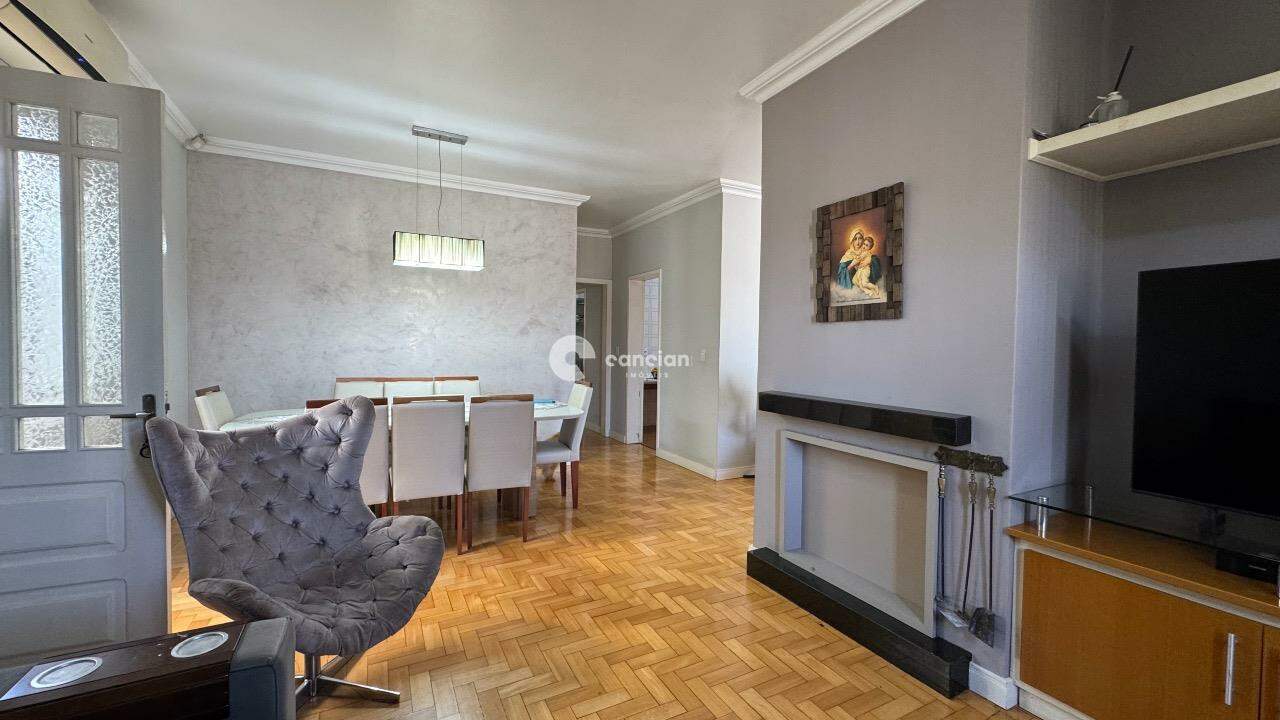 Casa à venda no Camobi: