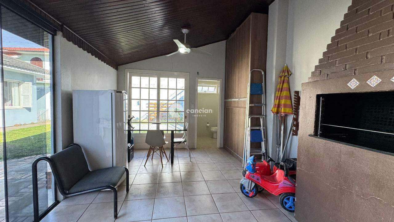 Casa à venda no Camobi:
