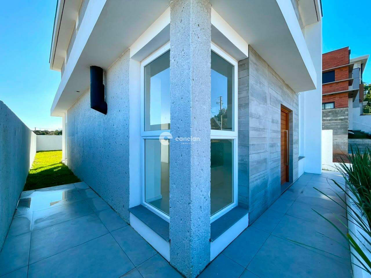 Casa de Condomínio para aluguel no Tomazetti: 
