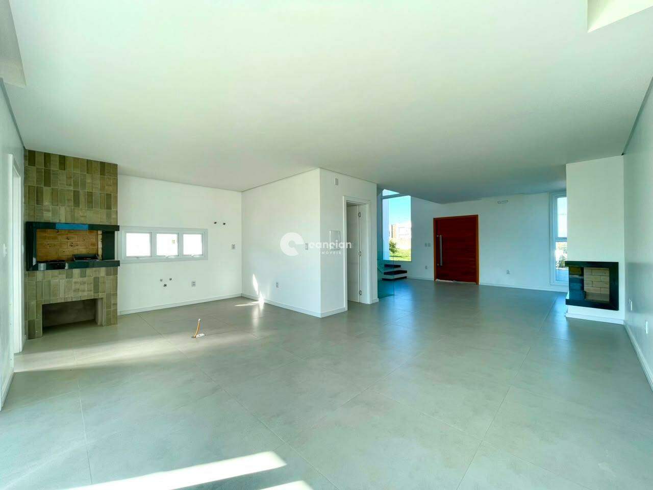 Casa de Condomínio para aluguel no Tomazetti: 