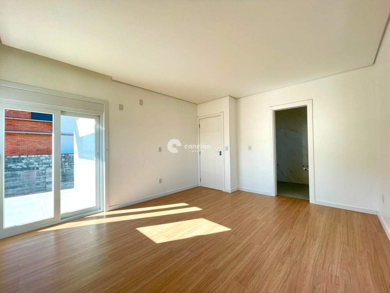 Casa de Condomínio para aluguel no Tomazetti: 