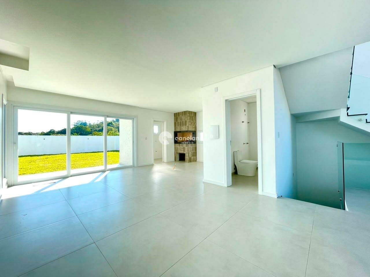 Casa de Condomínio para aluguel no Tomazetti: 