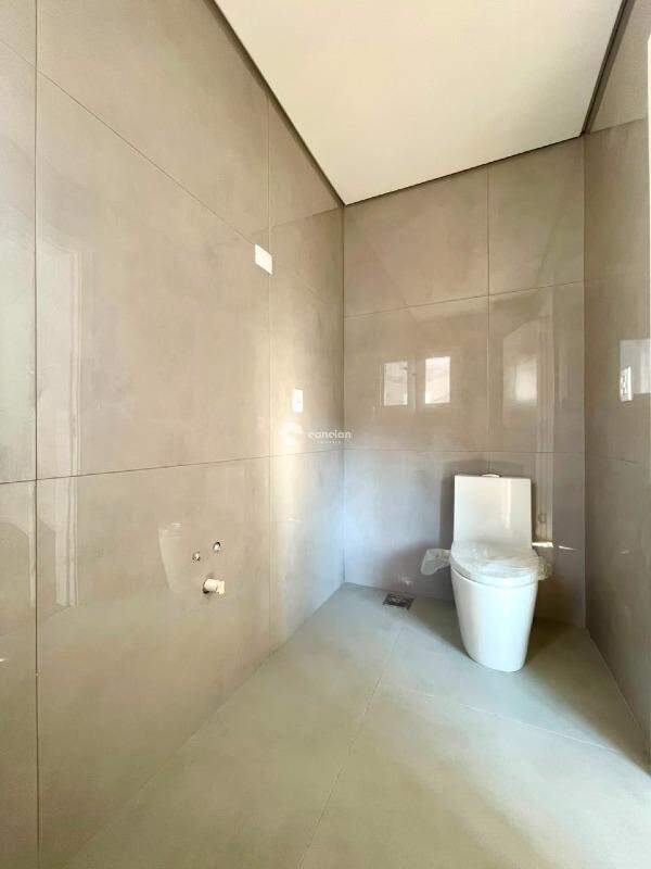 Casa de Condomínio para aluguel no Tomazetti: 