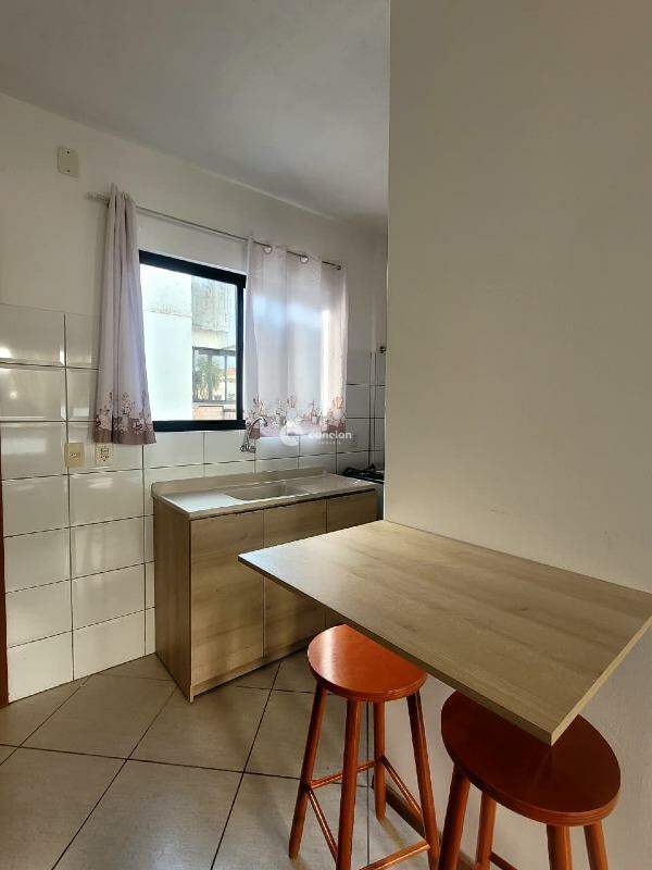 Apartamento para aluguel no Centro: 
