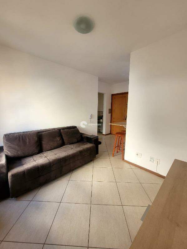 Apartamento para aluguel no Centro: 