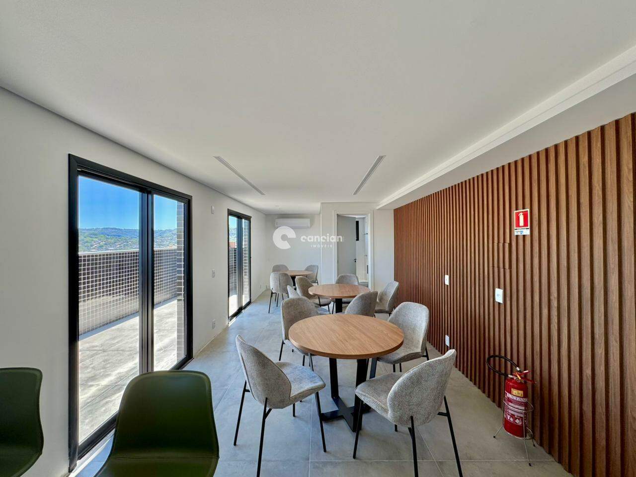 Apartamento para aluguel no Centro: 