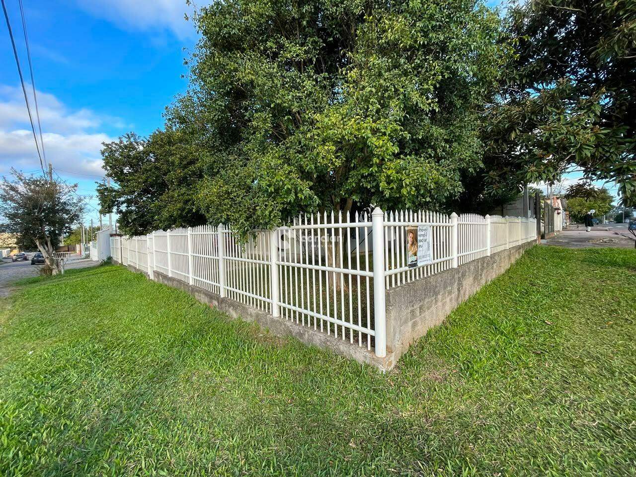 Casa à venda no Camobi: 