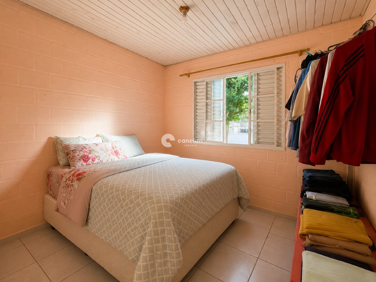 Casa à venda no Camobi: 