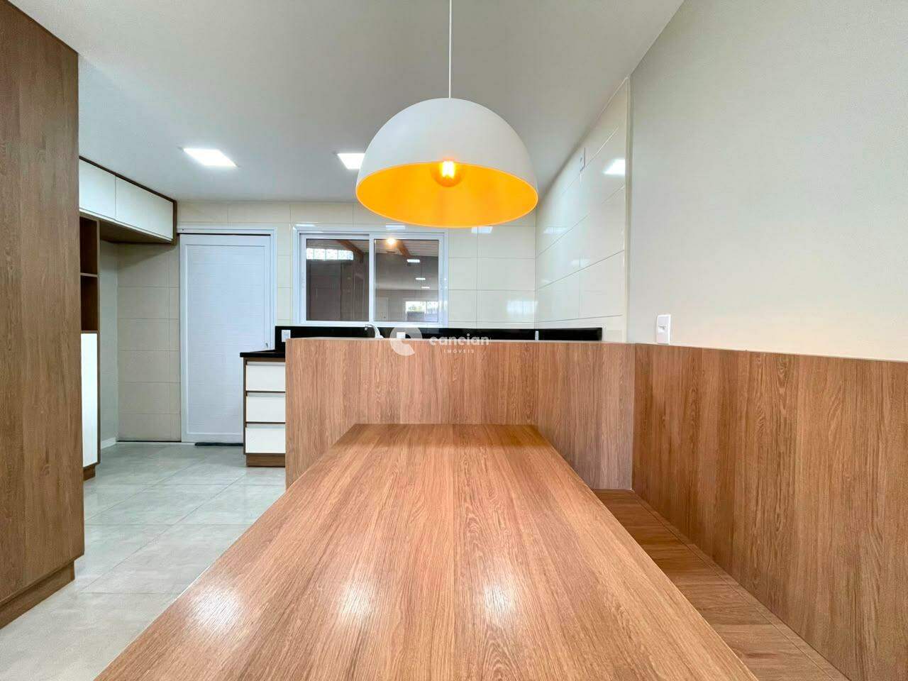 Casa de Condomínio para aluguel no São José: