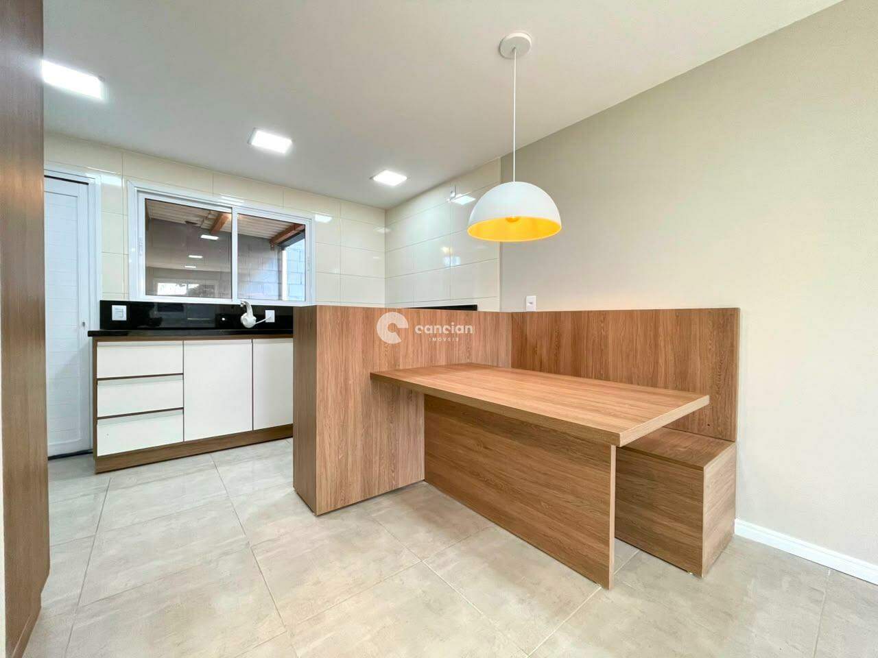 Casa de Condomínio para aluguel no São José: