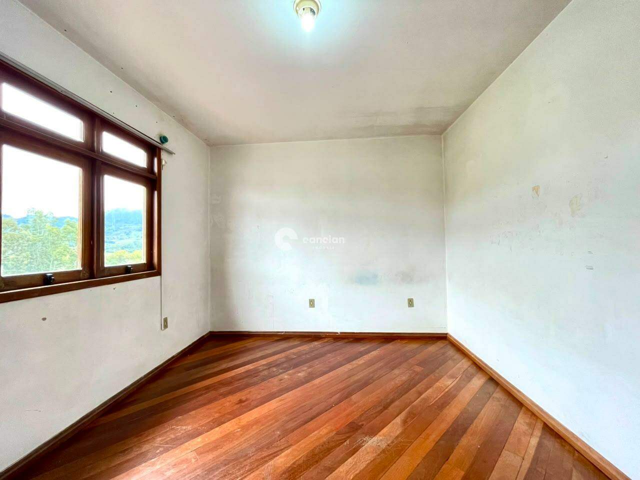 Apartamento para aluguel no Pé de Plátano: