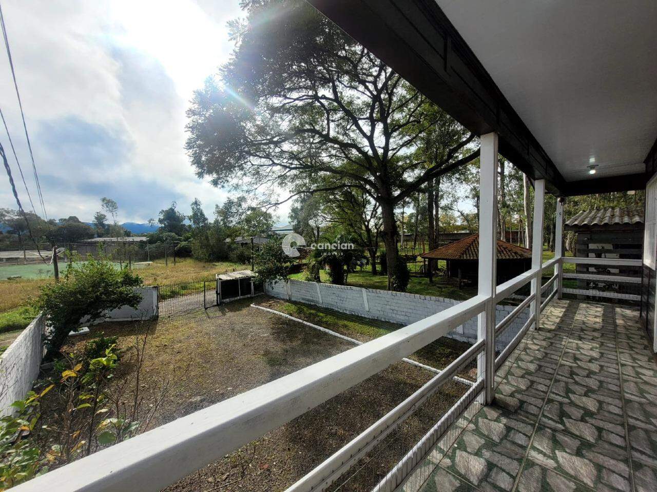 Casa para aluguel no Camobi: 