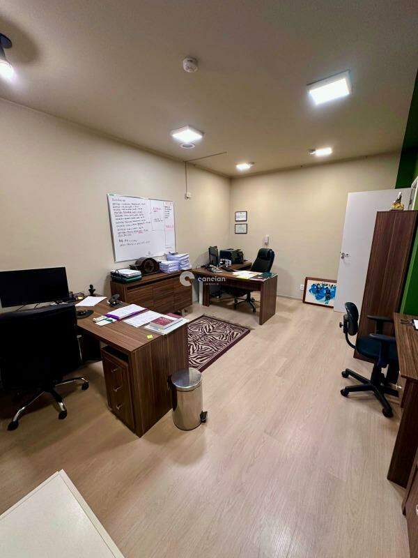 Sala Comercial à venda no Centro: 