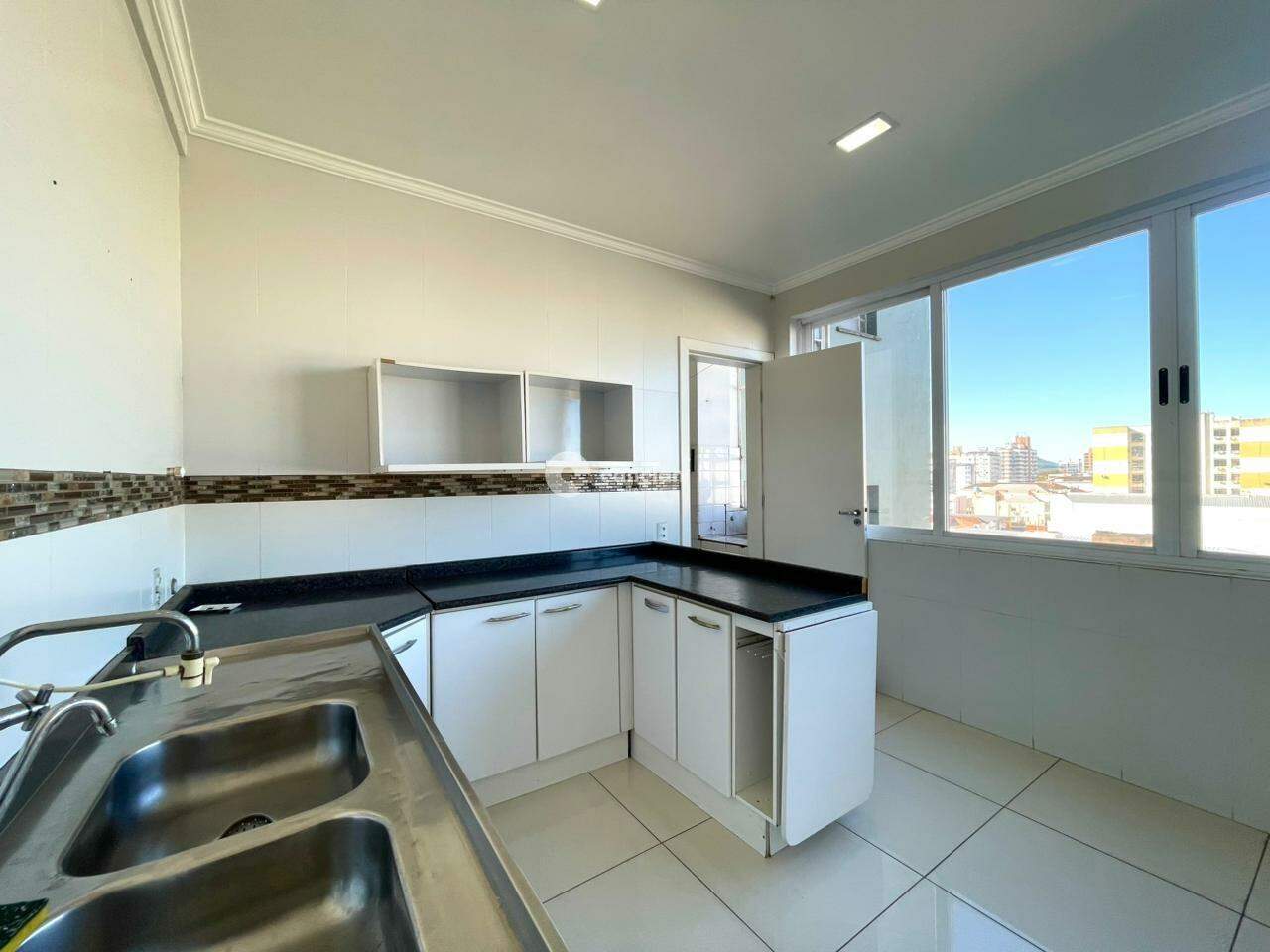 Apartamento para aluguel no Centro: 